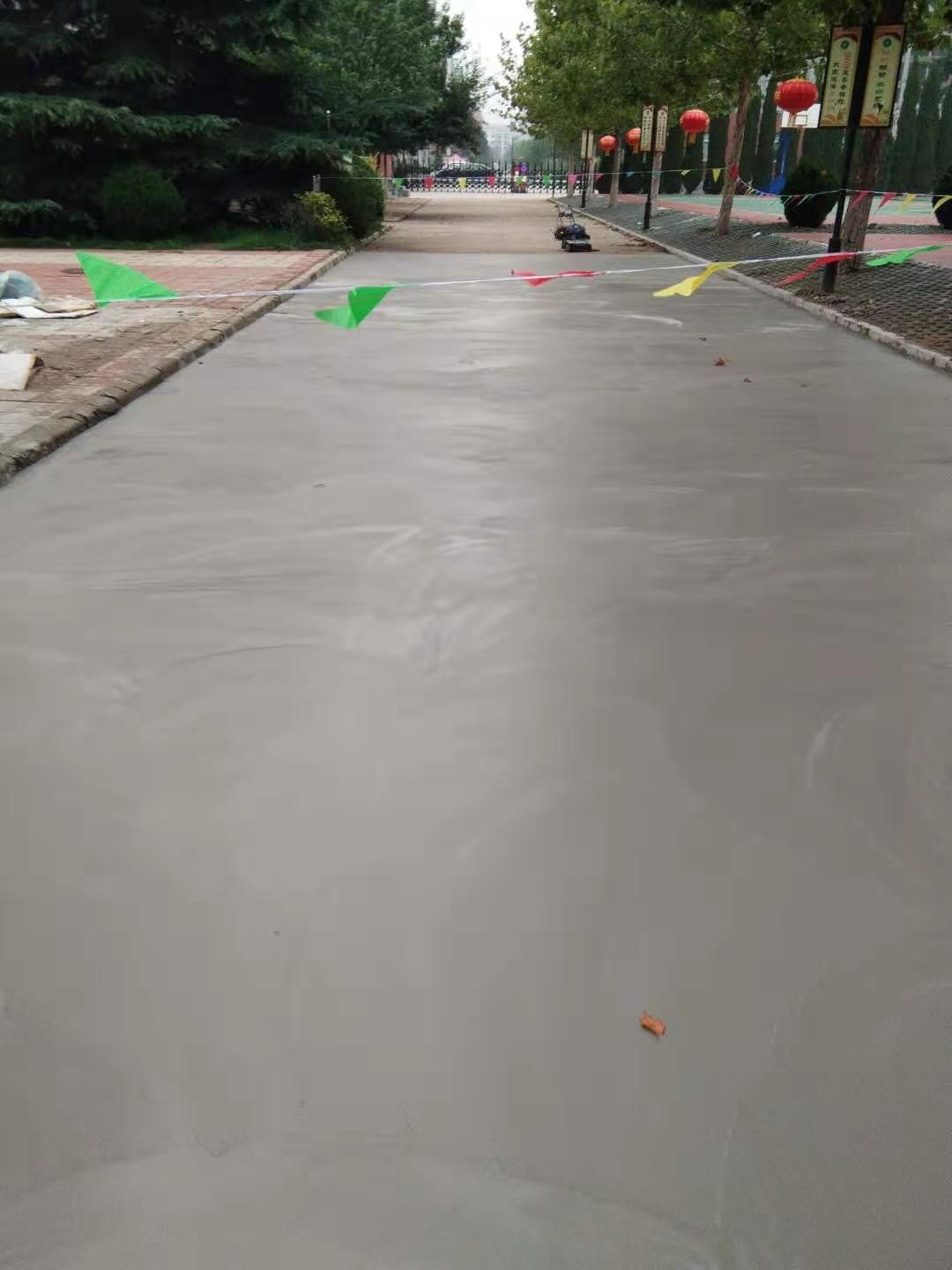 水泥地面修补水泥路面起砂应该怎么办,处理方法和修补材料有哪些。 水泥地面修补水泥路面起砂应该怎么办,处理方法和修补材料有哪些。