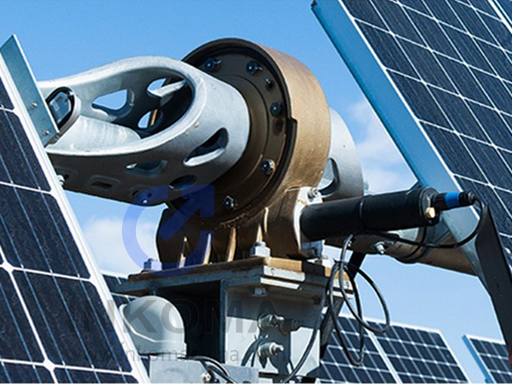 太阳能塔式定日镜应用INKOMA英科玛驱动装置和螺旋升降机